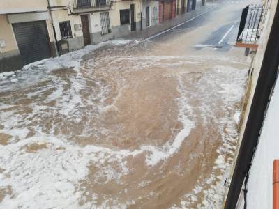 70 litres en menys de dues hores amb calamarsa a Vilafranca