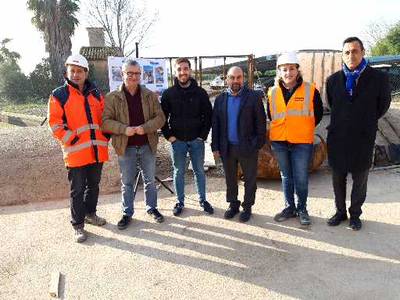 L'Ajuntament millora la conducció d'aigües residuals de la depuradora i reasfalta el Camí Fondo