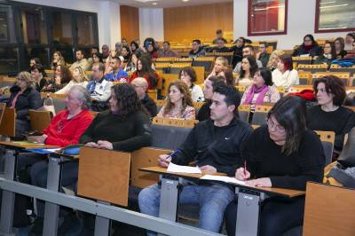 Ms de 70 personas participan en la UJI en una jornada sobre el acceso a la universidad para personas mayores de 25, 40 y 45