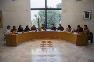 Les Alqueries aprova un pressupost de 3,5 milions d'euros que saneja els comptes municipals i augmenta la partida social