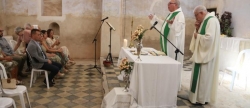 El Repl acoge una misa de campaa dominical