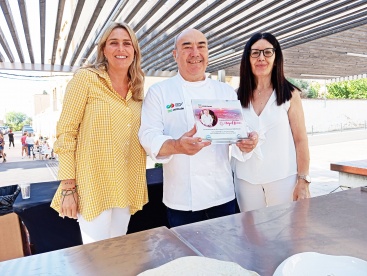 El Ayuntamiento de Vall d'Alba celebra los 10 aos de la Estrella Michelin a Miguel Barrera