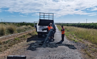 El Ayuntamiento de Torreblanca intensifica los trabajos de limpieza en los caminos del trmino municipal