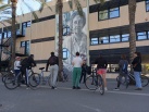 La UPV y Las Naves publican una autogua de rutas en bici por los murales de Dones de Cincia
