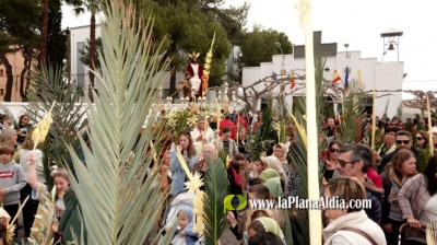 Multitudinaria participacin en el Domingo de Ramos en Burriana