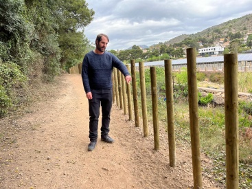 El Ayuntamiento de la Vall d'Uixo invierte 7.500 euros en reparar el vandalismo de la Senda de Quistel