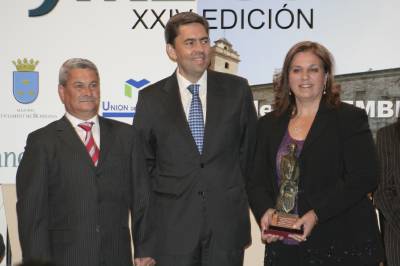 Premio Pyme para Pirotecnia Martí, La Cooperativa Sant Josep y Llibreria Martí-Vilar