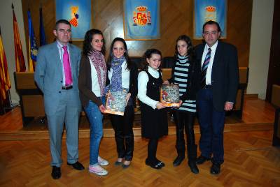 El llibret faller de La Vila es presenta en societat.