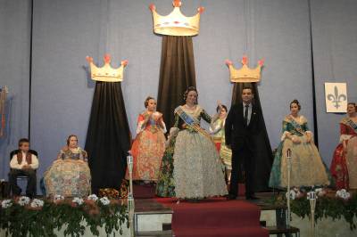 La Bosca presentó a sus falleras mayores.