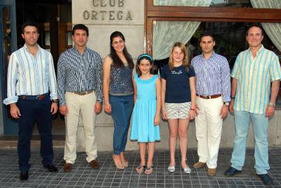 El Club Ortega nombra a sus nuevas falleras mayores.