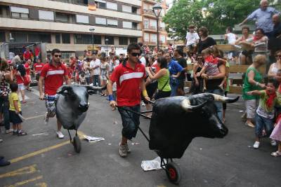 Los pequeños también participan de los toros