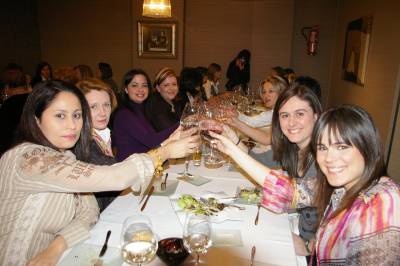 Las Reinas Falleras celebran su cena anual.