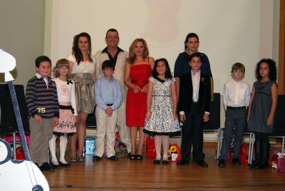 Caçadors celebró el sábado la despedida y proclamación de sus falleras del 2011