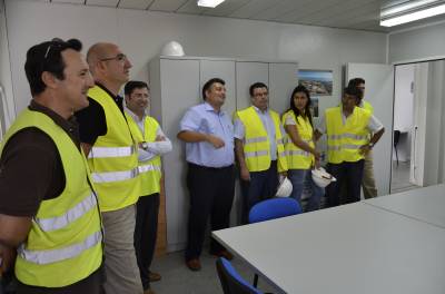 El alcalde visita la desaladora