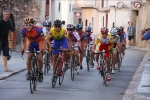 Alta participación y buena respuesta de los vecinos en la disputa del I Premi La Vilavella \'Estem per l\'Esport\' de ciclismo