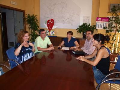 Benicàssim colaborará con la Asociación de Personas Sordas