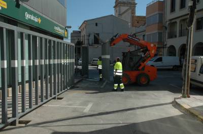 Ya se están instalando las ratoneras en el recinto taurino