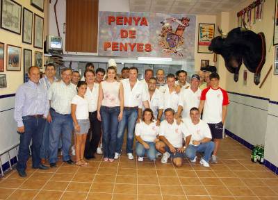 La Penya de Penyes inaugura su local con un multitudinario almuerzo