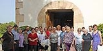 Los usuarios del Centro de Día de Onda realizan una visita al ermitorio del Salvador