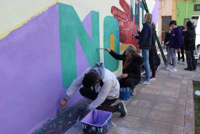 L'Alcora realitza un mural participatiu per la igualtat, el respecte, lamor i la tolerncia