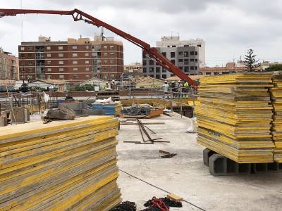 La constructora del Regina acortará plazos tras acumular 1,5 millones de euros de obra en Almassora
