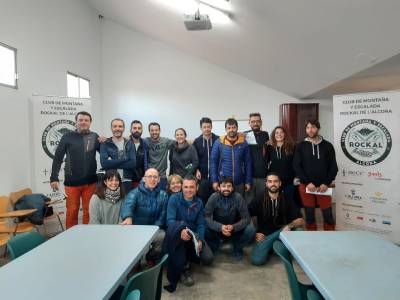 Exitoso Taller de Cartografía y Orientación del Club de Montaña y Escalada Rockal de Alcora