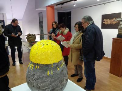 Diez ceramistas castellonenses en una exposición en Artana