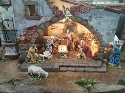 Sant Blai rep la campana i el betlem per Nadal