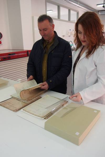 Xodos recupera l'esplendor del seu arxiu municipal del segle XIX