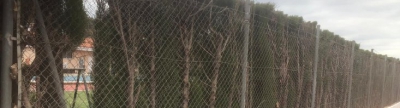 Millores en la piscina i la pista esportiva del polifuncional de La Llosa