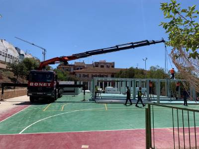 Instal·len les aules prefabricades prèvies a l'inici de noves obres en el CEIP Juan Carlos I