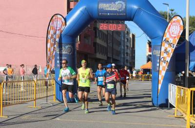 El Clot vuelve a vestirse del mejor atletismo con los 60 equipos participantes en la VII edición de la Maraclot