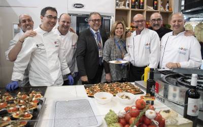 La Diputació promociona la qualitat dels productes de Castelló Ruta del sabor amb un homenatge a la tradicional coca de tomaca