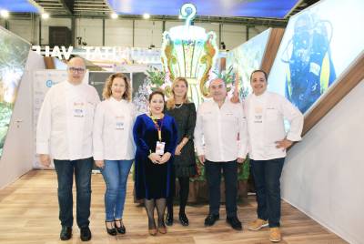 Castell potencia la gastronoma local en Fitur con un 'showcooking' del 'Arrocito'