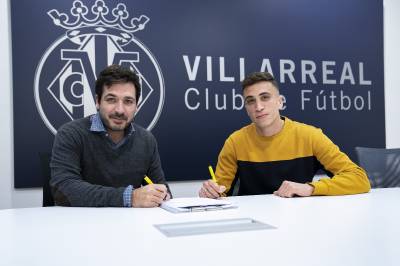 Sofian Chakla, tras firmar su contrato como jugador del primer equipo