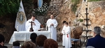 La Vilavella celebra misa en la Gruta de Lourdes