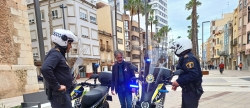 la-policia-local-de-benicarlo-renueva-el-parque-automovilistico-con-dos-motocicletas-electricas