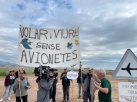 Protesta en la Llosa contra el camp d'aviaci en la Marjal d'Almenara